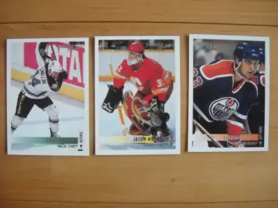 3 cartes de hockey de 1995 Topps Premier hockey, View more