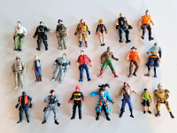 21 Personnages / Action Figures