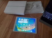 IPAD PRO (Laptop) WITH WIRELESS KEYBOARD – VERY GOOD CONDITION
