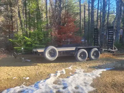 Custom built for Hydro-One, 10,000lb weight capacity refurbished last year with full sand blasting a...