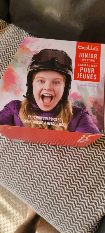 casque de neige pour jeunes / Junior snow helmet dans Ski  à Laval/Rive Nord - Image 2