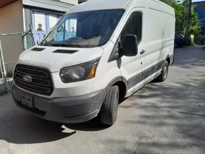 Converted into a camper with platform for bed and the following equipment: Fan-tastic vent 1450 CYLC...