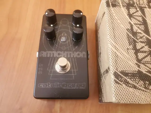Catalinbread Antichthon fuzz tremolo pédale in Amps & Pedals in Drummondville - Image 2