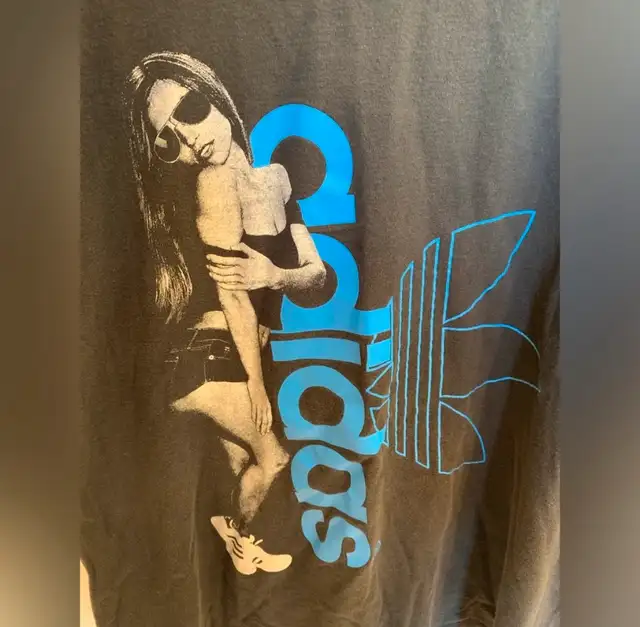 Vintage 90’s  Y2K Adidas Shirt63234578333313121