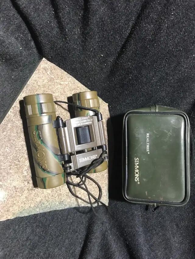 Simmons Realtree Binoculars62864365703682121