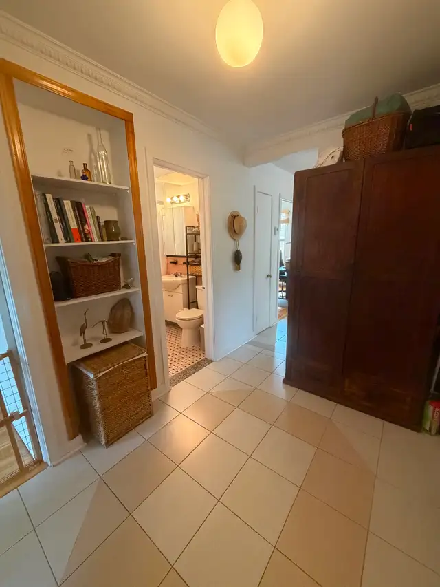 Spacious 4.5 on Villeray Street – Beautiful Tenants Only, Available November 26