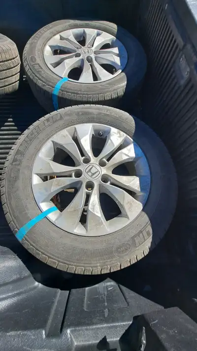 4 Tires mounted on Rims. Off of a 2012 Honda CR-V. Purchased new vehicle, no longer need. Asking $60...