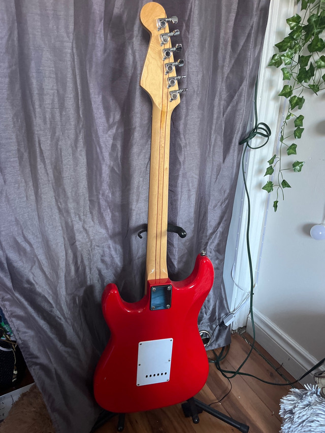 redfox electric guitar in Guitars in Leamington - Image 2