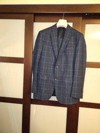 Harry Rosen men's suit size 32