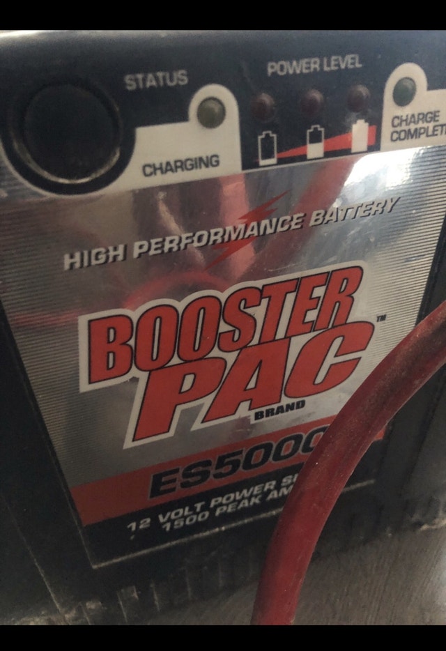 Heavy Duty Battery Booster Jumper Packs Power Tools Winnipeg Kijiji