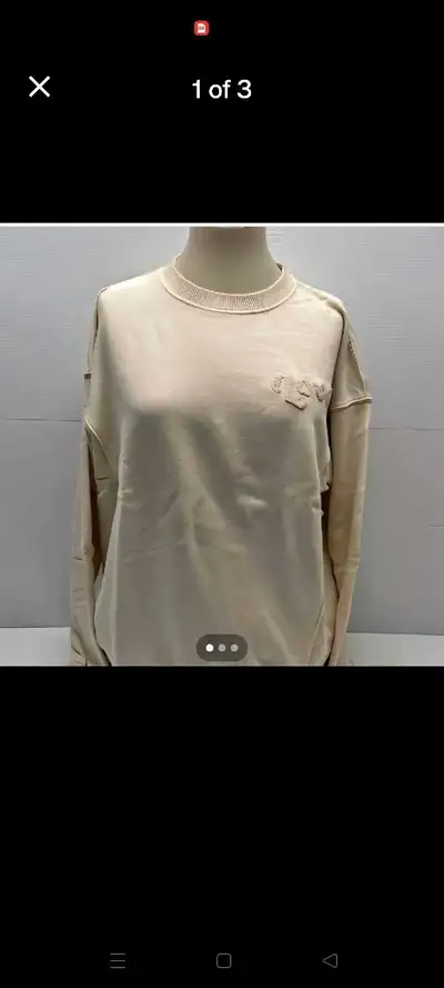 Brand new American Eagle crewneck sweatshirt in size XXS. Stylish and comfortable, perfect for casua...