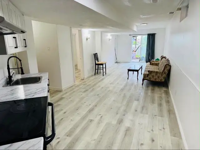 1700$/month 2 Bed 1 Bath ,house for rent62 Orchid Crescent Kitch in Long Term Rentals in Kitchener / Waterloo - Image 3