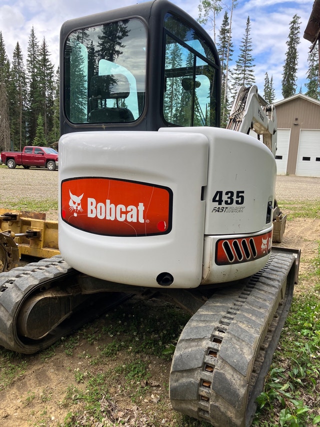 Bobcat mini excavator Heavy Equipment Quesnel Kijiji