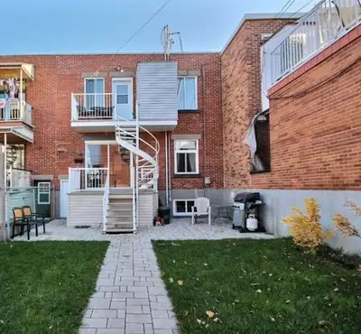 Superbe 5 ½ avec Sous-Sol et Grande Cour !!!Villeray!!!