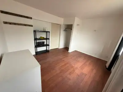 Chambre privée à louer Chambre a louer Valleyfield 635$/mois. Inclus: câble avec a la carte, télépho...