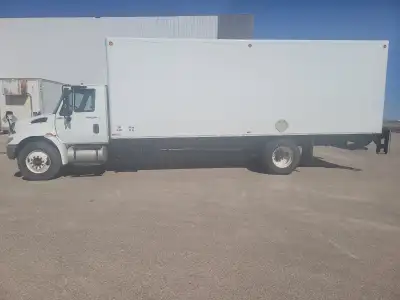 2012 International Durastar 4300 5 Ton 24ft Box Automatic Power Liftgate Hydraulic Brakes Air Ride A...