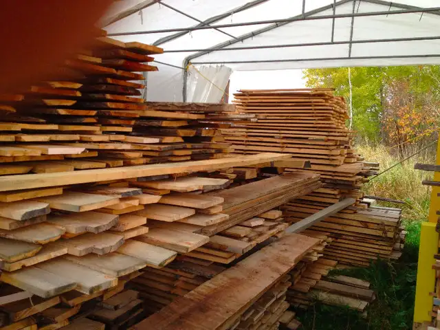 BOIS ET POUTRE DE GRANGE in Other in Saint-Hyacinthe - Image 7