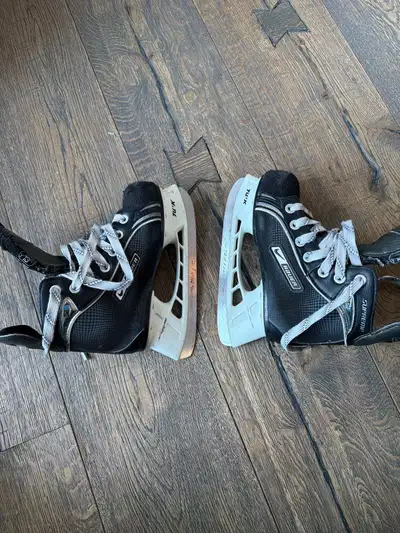 Kids hockey skates, View more