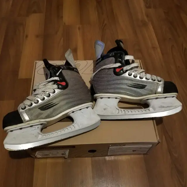 Mens hockey skates in Skates & Blades in City of Toronto - Image 4