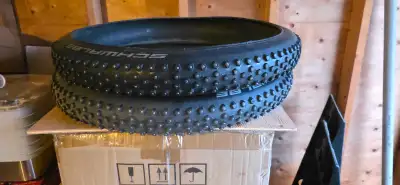 Schwalbe 27.5x2.6 Ice Spiker Pro, View more