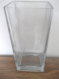 8-3/4"Hx4"x3" Heavy Glass Vase