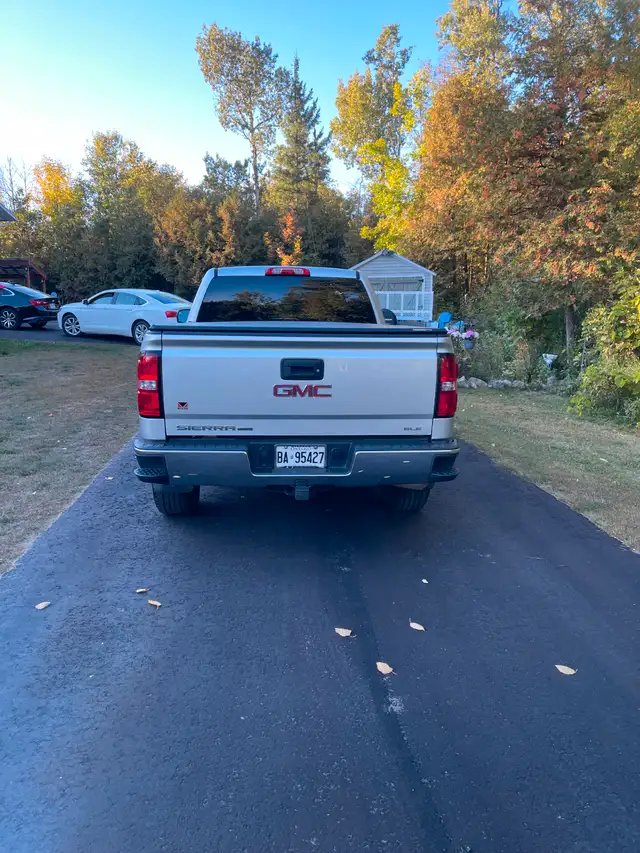 2019 GMC Sierra Double Cab for sale (Low Km's, One Owner)63804761147521122
