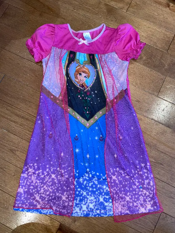 Jaquette 6 ans Reine des neiges in Kids & Youth in Longueuil / South Shore - Image 2