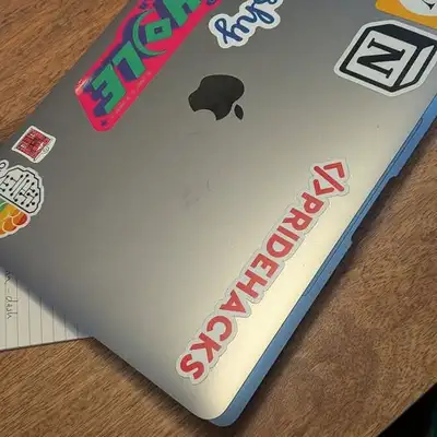 Macbook Pro 2019 i5 13", View more