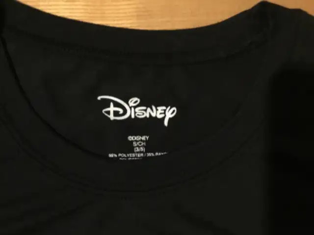 Chandails Disney neufs in Kids & Youth in Bathurst - Image 5