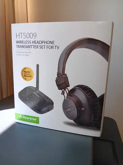 Avantree HT5009 wireless Headphone set for TV. Includes Headphones, Transmitter and all the required...