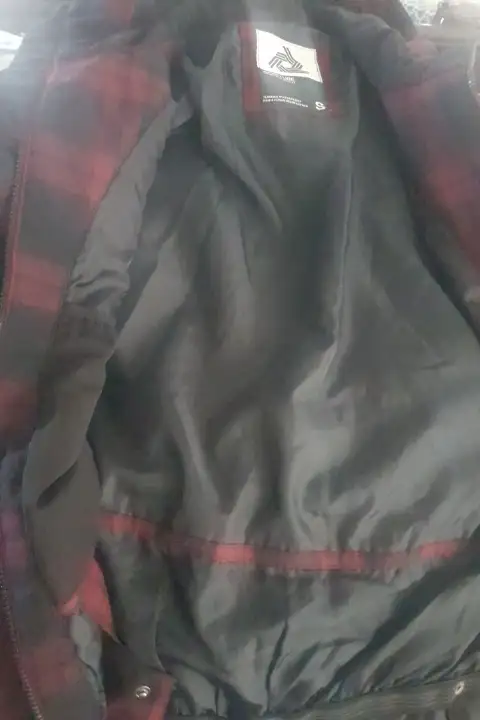 Snowboard jacket and pants in Men's in Kitchener / Waterloo - Image 7
