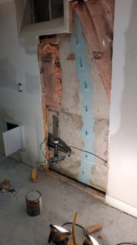 Foundation cracks wet basement 