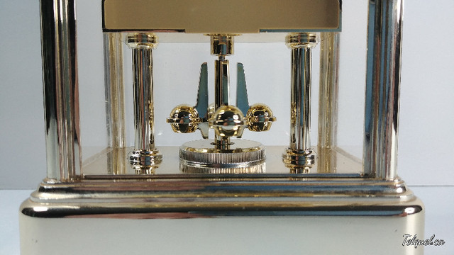 Horloge Citizen avec Pendule Rotatif dans Décoration intérieure et accessoires  à Longueuil/Rive Sud - Image 3