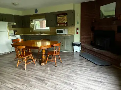 One bedroom + Office/Den upper apartment overlooking park-like setting. Fully furnished with applian...