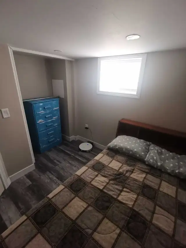 Well maintained unit in a great neighborhood in Long Term Rentals in Sarnia - Image 7