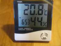 Appareil  température/horloge/humidité