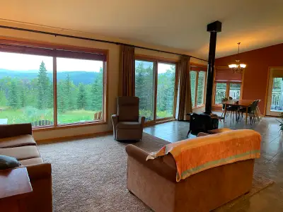 Foothills Winter Retreat – 4BR Furnished Acreage near Skiing, View more