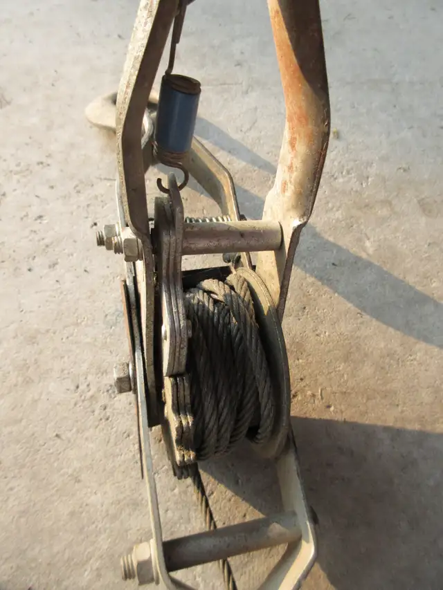 2 Ton Heavy Duty Cable Puller with 2 hooks in Hand Tools in Oshawa / Durham Region - Image 6