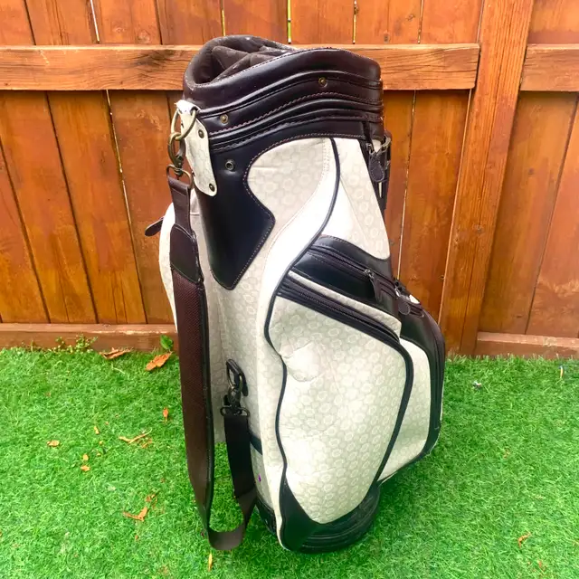 Golf Bag 6 Way Divider Golfing Club Bag Zippered Pockets