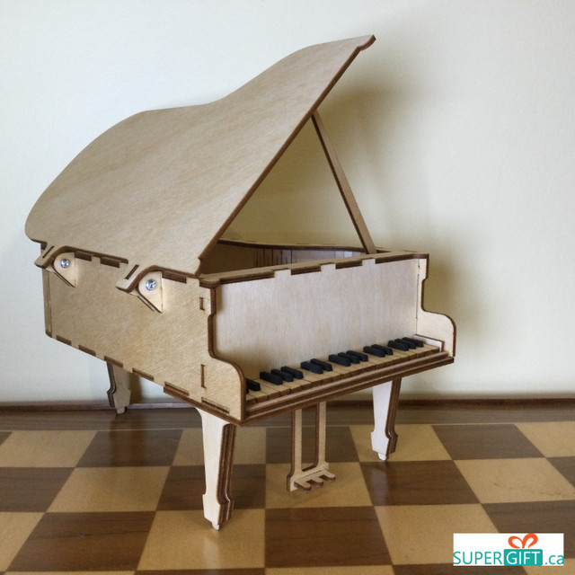 Personalized Wooden Grand    Piano    26x17x13 cm in Pianos & Keyboards in Mississauga / Peel Region - Image 4