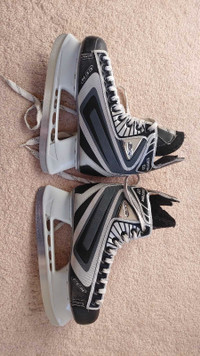 CCM hockey skates - size8