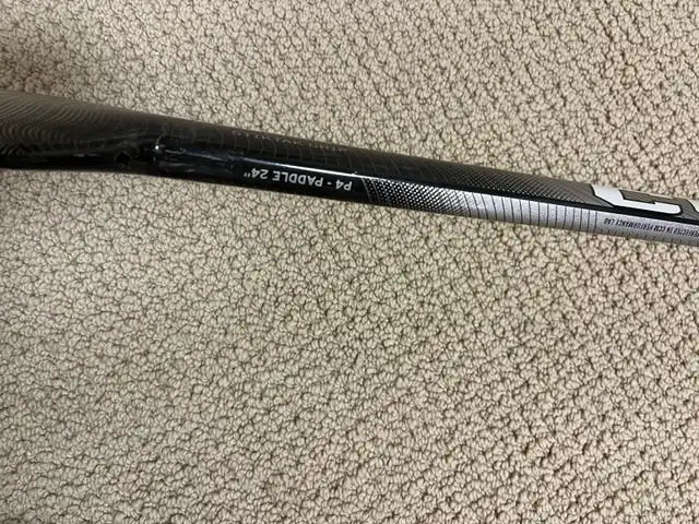 CCM XF Goalie Stick - 24” Right Hand in Hockey in London - Image 6