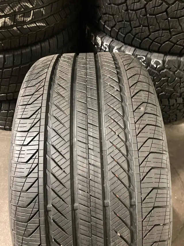 285/40R20 *ONLY 1 (ONE)* USED ALL SEASON TIRE CONTINENTAL~99% in Tires & Rims in City of Toronto - Image 7