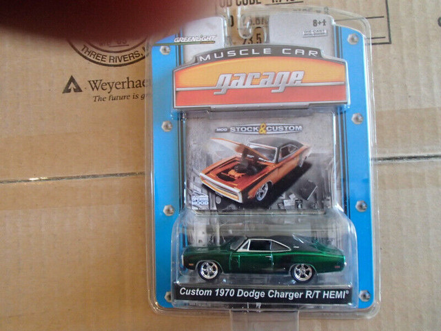 1:64 Greenlight MCG S&C S7 1970 Dodge Charger R/T  Green Machine in Toys & Games in Sarnia