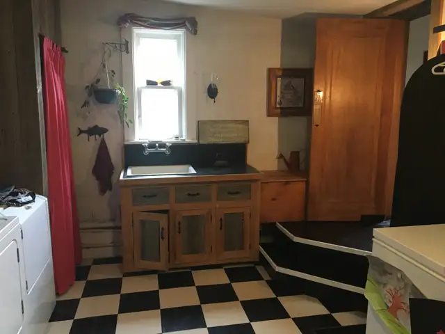 Quaint English Country - Camlachie in Long Term Rentals in Sarnia - Image 10