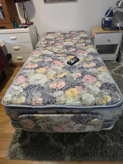 LIT SIMPLE ELECTRIQUE Matelas reversible, View more