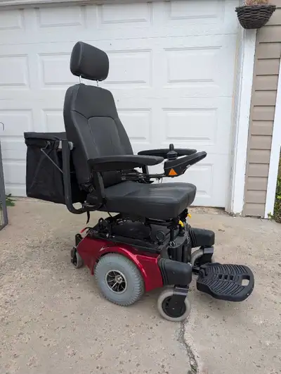Shoprider P424LM power wheelchair ($5000 new), offering reliable mobility and independence. The chai...