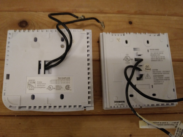 Lot de thermostats 7  x programmables et 3 x  non programmables dans Électricité  à Ville de Québec - Image 4
