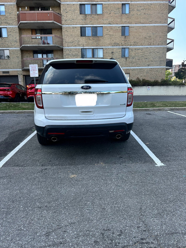 2015 Ford Explorer in Cars & Trucks in Ottawa - Image 3