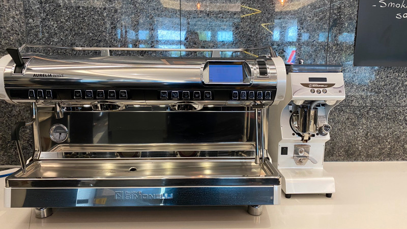 Simonelli Aurelia Wave Espresso Machine & Coffee Grinder for sale  